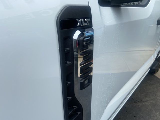2025 Ford F-350SD XLT - 6