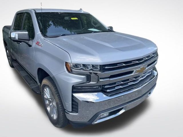 Silver Ice Metallic 2019 Chevrolet Silverado 1500 Pickup Truck Four-Wheel Drive 8-Speed Automatic