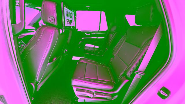 Used 2024 White GMC Denali image 20