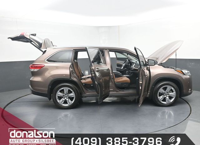used 2019 Toyota Highlander car, priced at $24,292