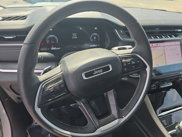 Used 2023 Bright White Clearcoat Jeep Limited image 18
