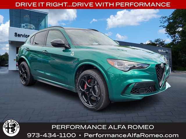 2024 Alfa Romeo Stelvio Quadrifoglio AWD