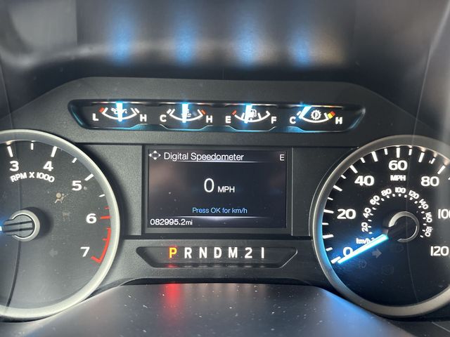 Used 2015 Silver Ford XLT image 12