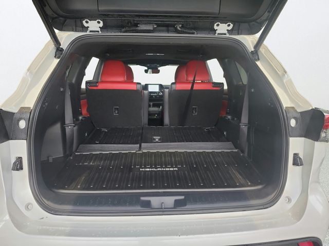 Used 2022 Toyota Highlander SUV