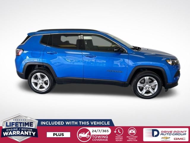 2024 Jeep Compass Latitude - Image 2