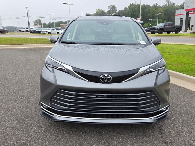 New 2026 Toyota Sienna Van