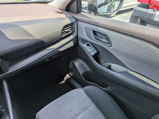 2021 Nissan Rogue S FWD