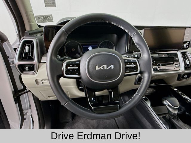 Used 2023 Kia Sorento SUV