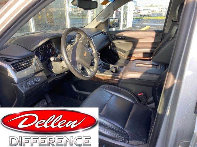 Silver Ice Metallic 2018 Chevrolet Suburban 1500 LT 4WD SUV / Crossover Four-Wheel Drive 6-Speed Automatic Overdrive