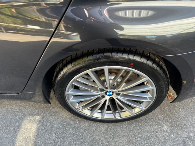 2019 BMW 5 Series 540i 14