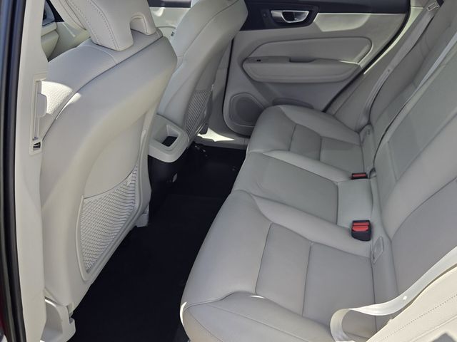 2023 Volvo XC60 - $31,877