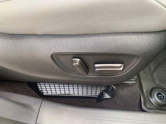 Used 2024 Toyota Sienna Van