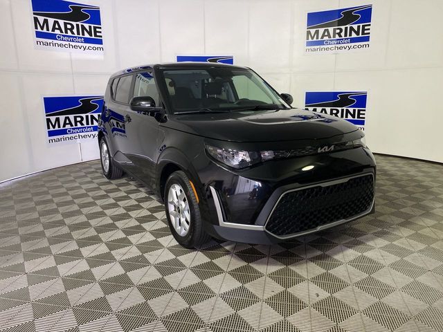Fusion Black 2025 Kia Soul LX FWD SUV / Crossover Front-Wheel Drive Continuously Variable Transmission