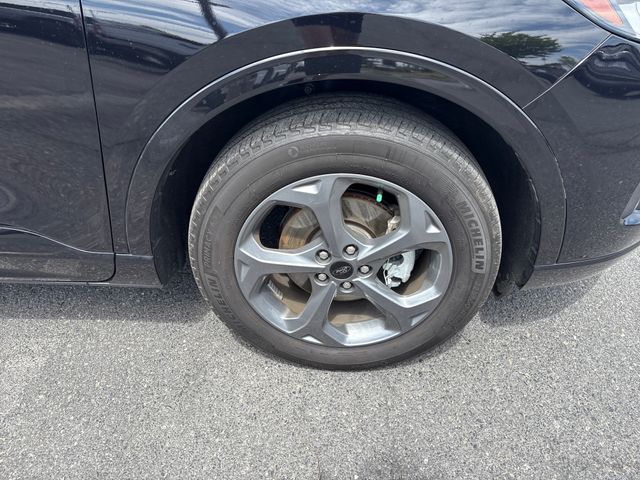 used 2023 Ford Escape car, priced at $24,999