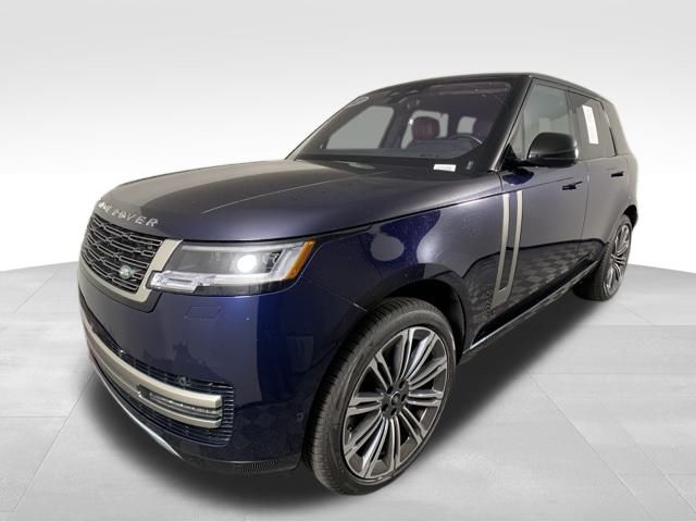 2023 Land Rover Range Rover SE 3