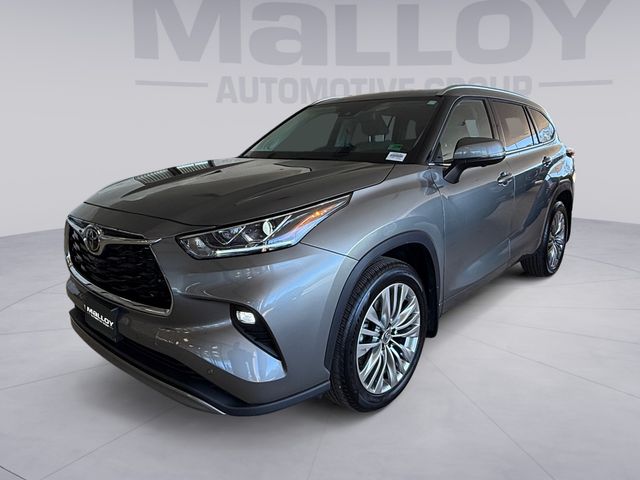 Heavy Metal 2026 Toyota Highlander Platinum AWD SUV / Crossover All-Wheel Drive 8-Speed Automatic