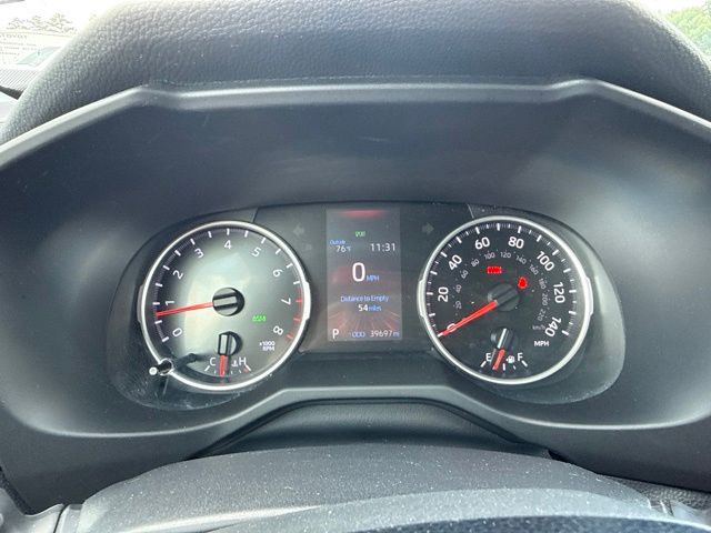 2021 Toyota RAV4 XLE:B02452