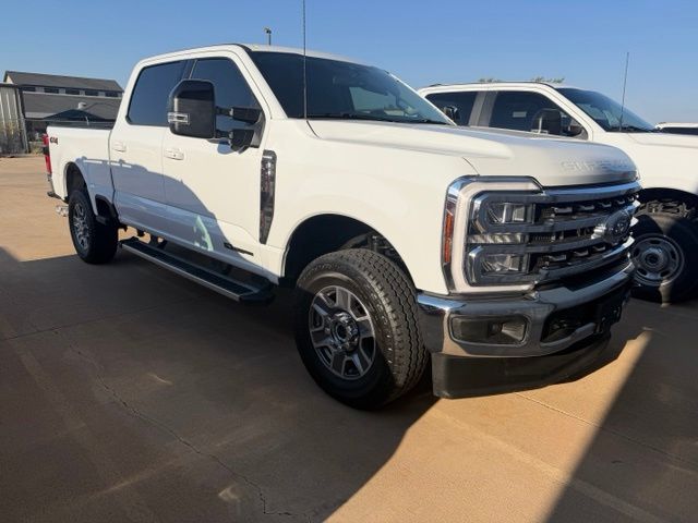 Oxford White 2026 Ford F-250 Super Duty Pickup Truck Four-Wheel Drive Automatic