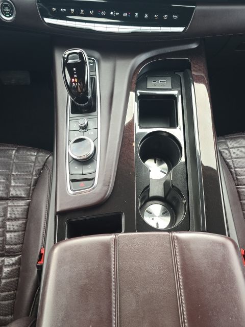 2021 Cadillac Escalade Sport Platinum:C02489