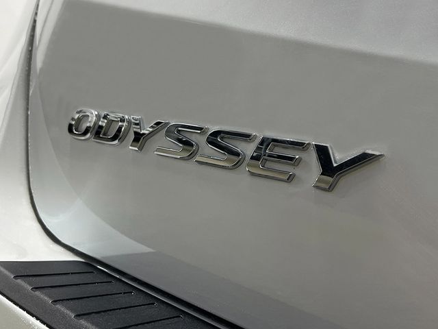 2026 Honda Odyssey Touring - Photo 6