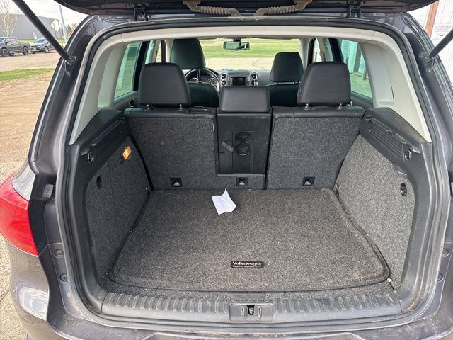 2016 Gray Volkswagen Tiguan SE AWD SUV