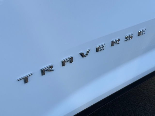 new 2026 Chevrolet Traverse car, priced at $45,020