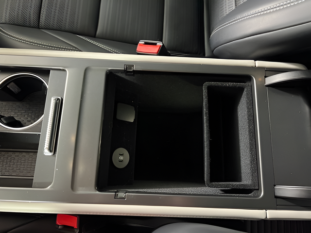 used 2024 Lincoln Nautilus car, priced at $50,500