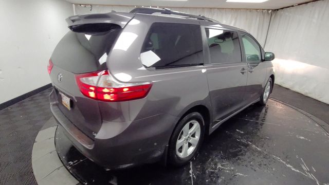 2018 – Toyota – Sienna