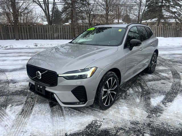 2025 Volvo XC60 B5 Plus Dark Theme AWD