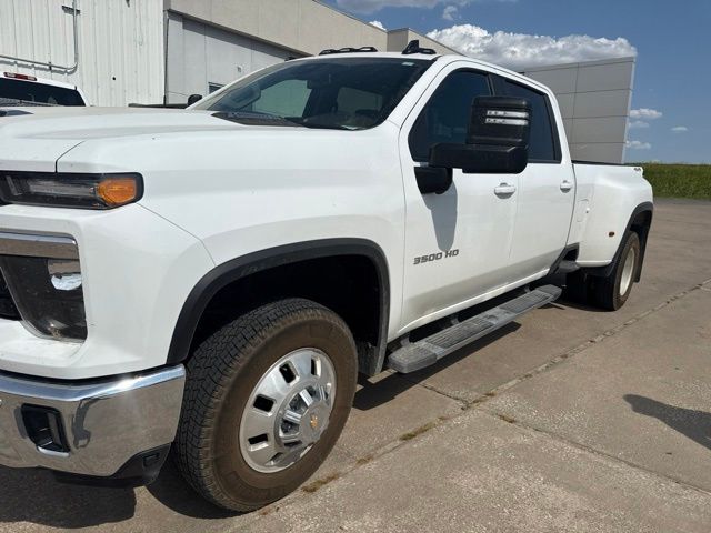 2026 Chevrolet Silverado 3500HD LT Crew Cab 4WD