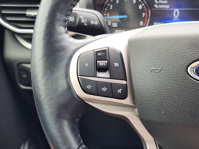 2022 Agate Black Metallic Ford Explorer XLT RWD SUV
