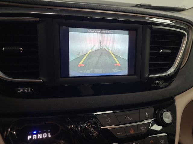 2019 – Chrysler – Pacifica