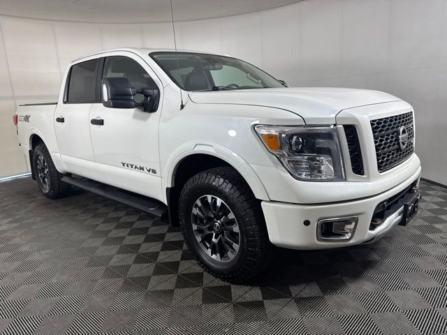 Glacier White 2018 Nissan Titan Pickup Truck Four-Wheel Drive 7-Speed Automatic