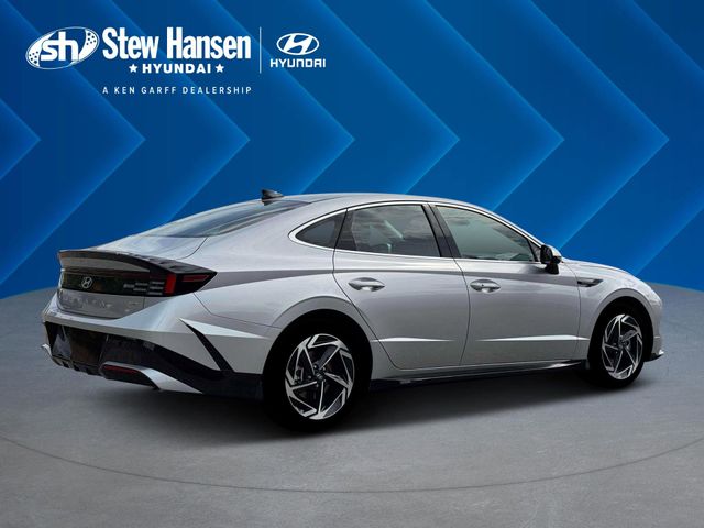 New 2026 Silver Hyundai SEL Sport image 8