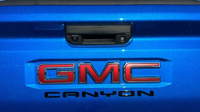 2024 GMC Canyon AT4 15