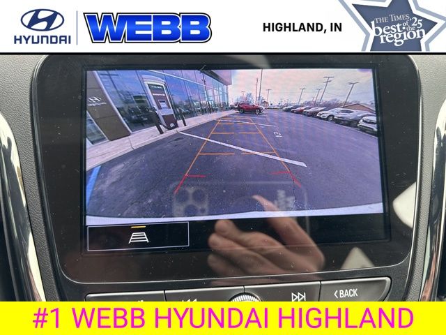 Used 2024 White Chevrolet Premier image 33