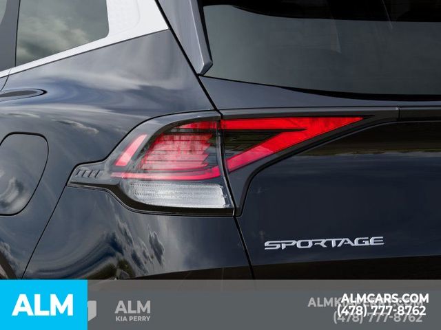 2025 Kia Sportage EX - Photo 12