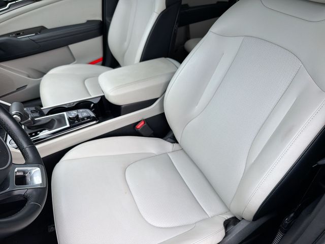 Used 2025 Black Kia EX image 14