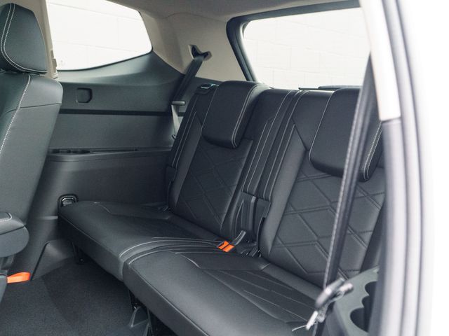 New 2026 White Volkswagen 2.0T SE w/Technology image 10