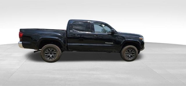 2022 Toyota Tacoma SR5 10