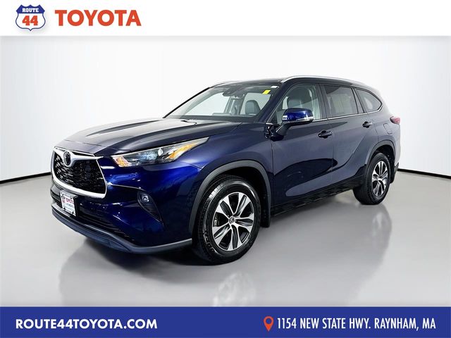 Blueprint 2025 Toyota Highlander XLE AWD SUV / Crossover All-Wheel Drive 8-Speed Automatic