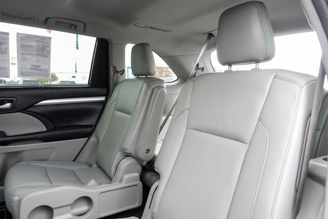 used 2015 Toyota Highlander car, priced at $16,450