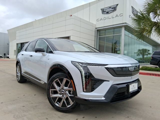 White 2026 Cadillac OPTIQ Luxury RWD SUV / Crossover Rear-Wheel Drive 1-Speed Automatic