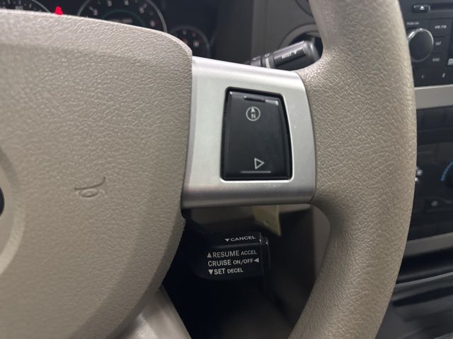 used 2009 Jeep Commander car, priced at $6,995