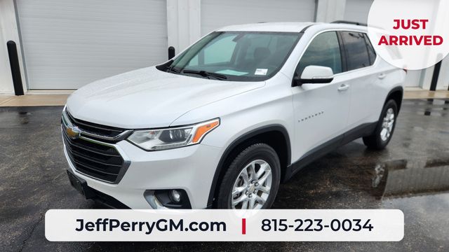 White (Iridescent Pearl Tricoat) 2019 Chevrolet Traverse SUV / Crossover Four-Wheel Drive 9-Speed Automatic