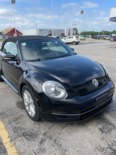 Black 2013 Volkswagen Beetle Convertible Front-Wheel Drive 6-Speed Manual