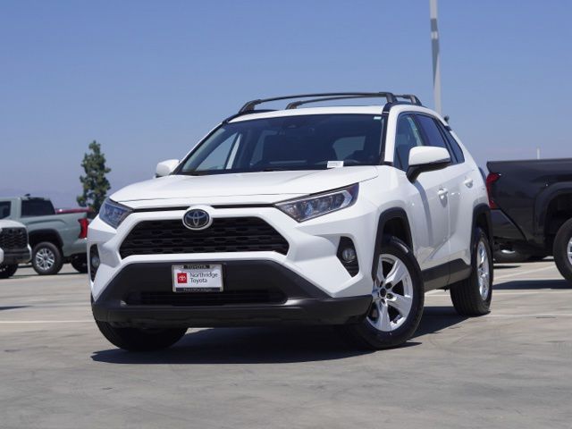 Super White 2019 Toyota RAV4 SUV / Crossover Front-Wheel Drive 8-Speed Automatic