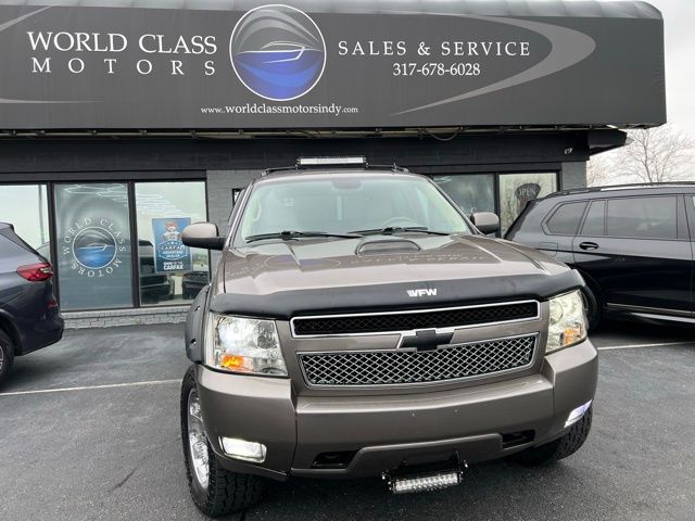 Gray (Mocha Steel Metallic) 2011 Chevrolet Avalanche LT 4WD Pickup Truck Four-Wheel Drive 6-Speed Automatic