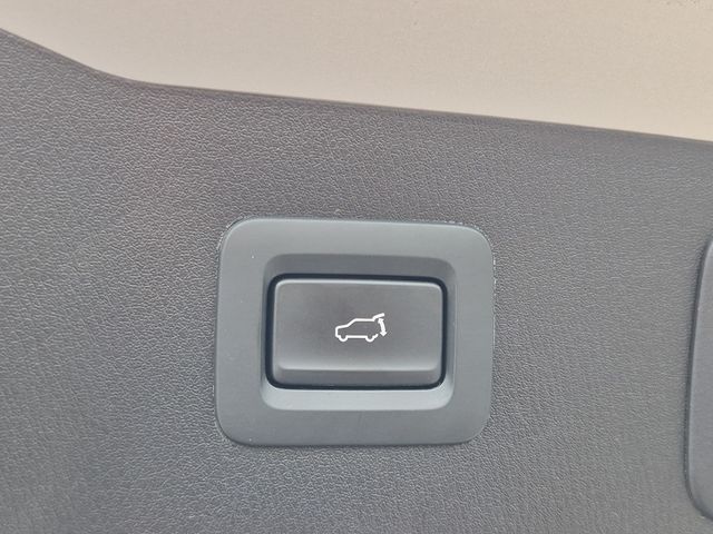 Used 2025 Silver Mazda 2.5 S Preferred Package image 31