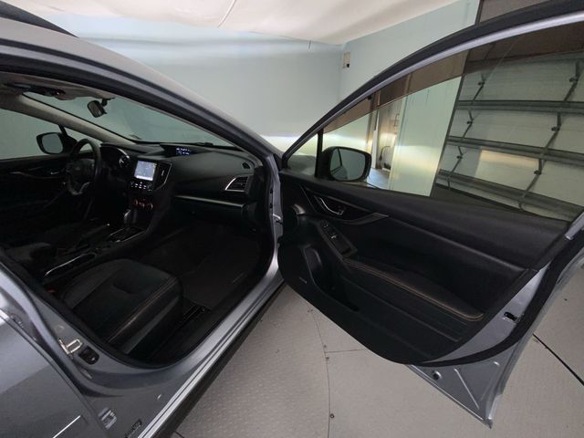 Used 2018 Silver Subaru 2.0i Limited image 25